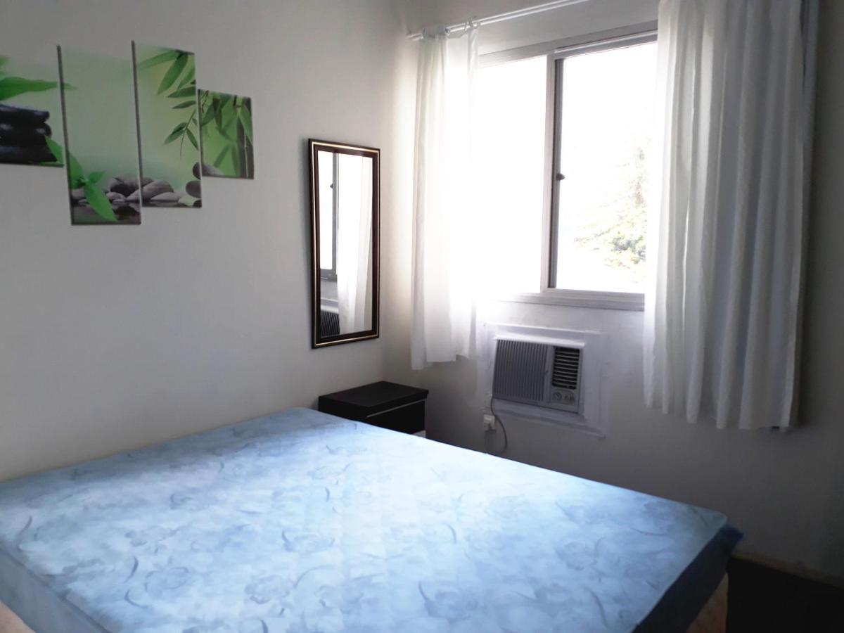 Excelente Localizacao! Perto Da Com Estacionamento, Ar Condicionado, Wi-fi, Netflix E Roupa De Cama! Apartamento