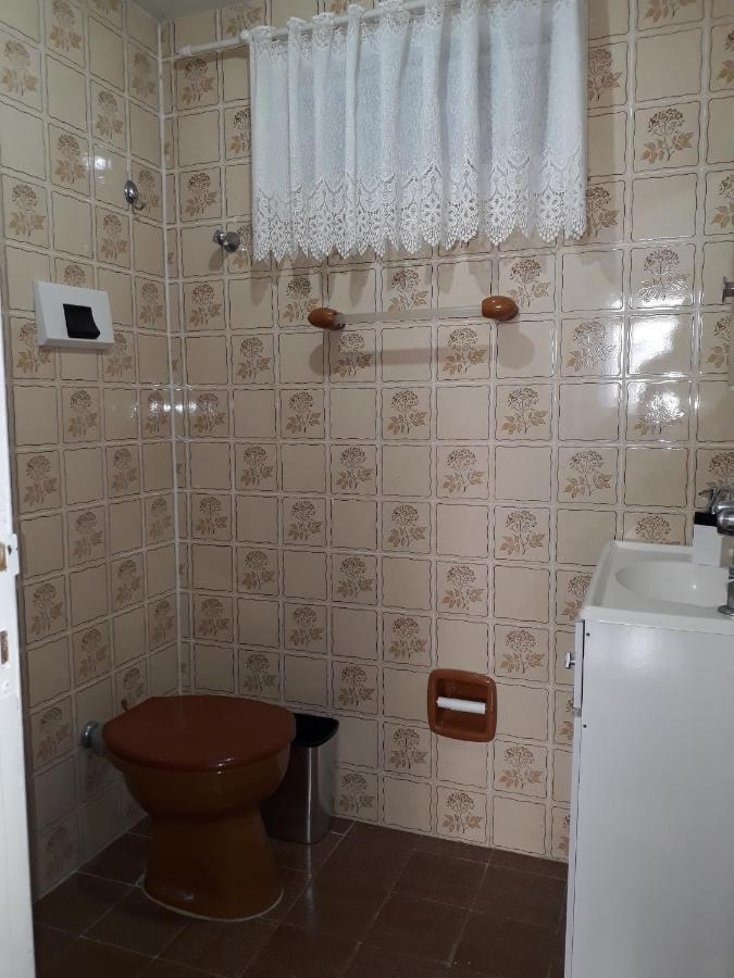 Excelente Localizacao! Perto Da Com Estacionamento, Ar Condicionado, Wi-fi, Netflix E Roupa De Cama! Apartamento Balneario Camboriu